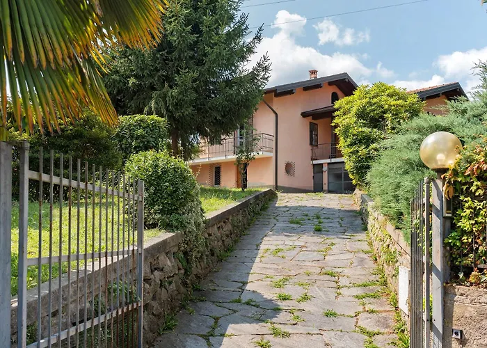 Unique View In Park * Nebbiuno